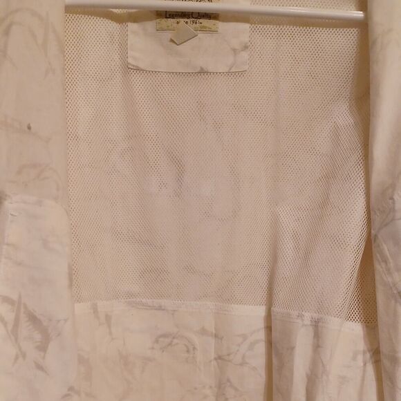 Cabela's mens White Button Down Sword Fish Shirt Pockets size XL - Picture 3 of 10